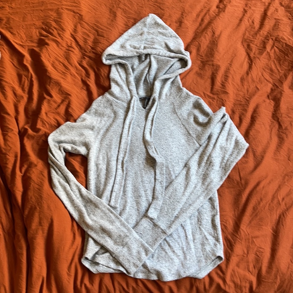 Pullover - Picture 2 of 2